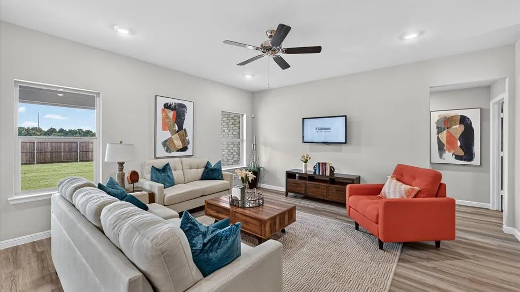 1430 CANTERBURY Trail