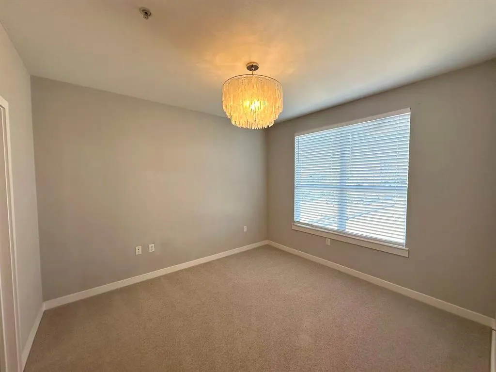 5609 Smu Boulevard #305