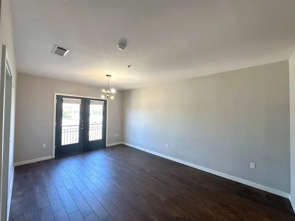 5609 Smu Boulevard #305