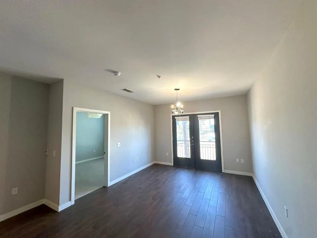5609 Smu Boulevard #305