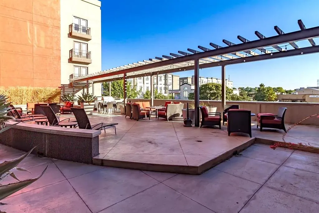 5609 Smu Boulevard #305