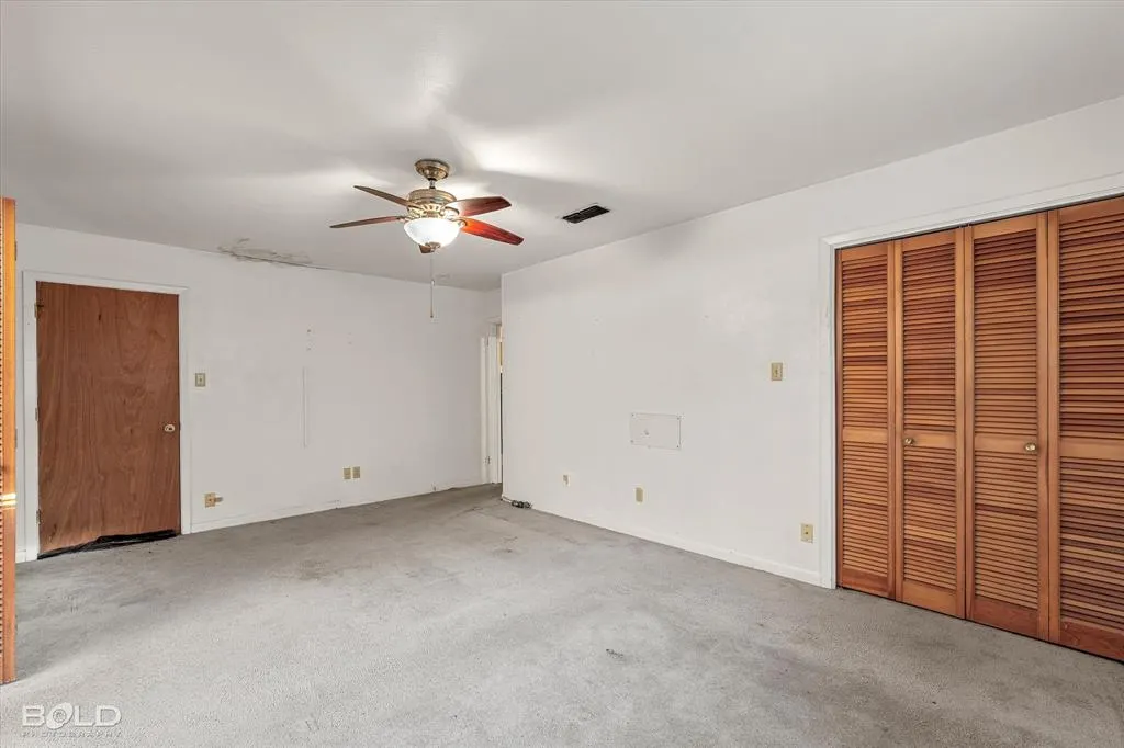6218 Border Lane