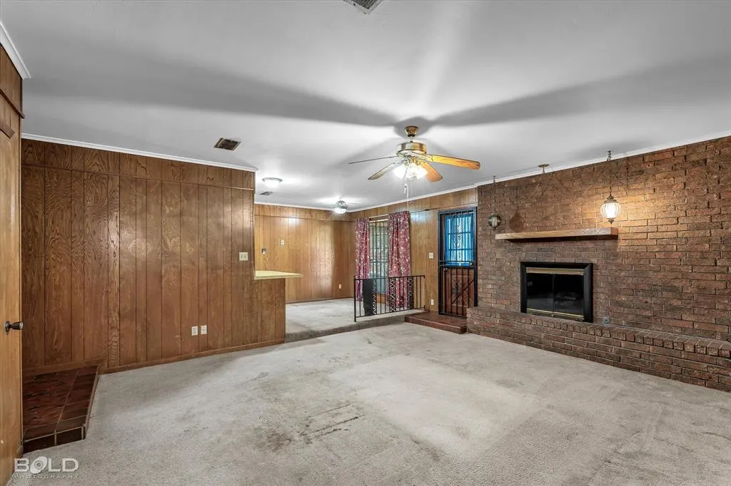 6218 Border Lane