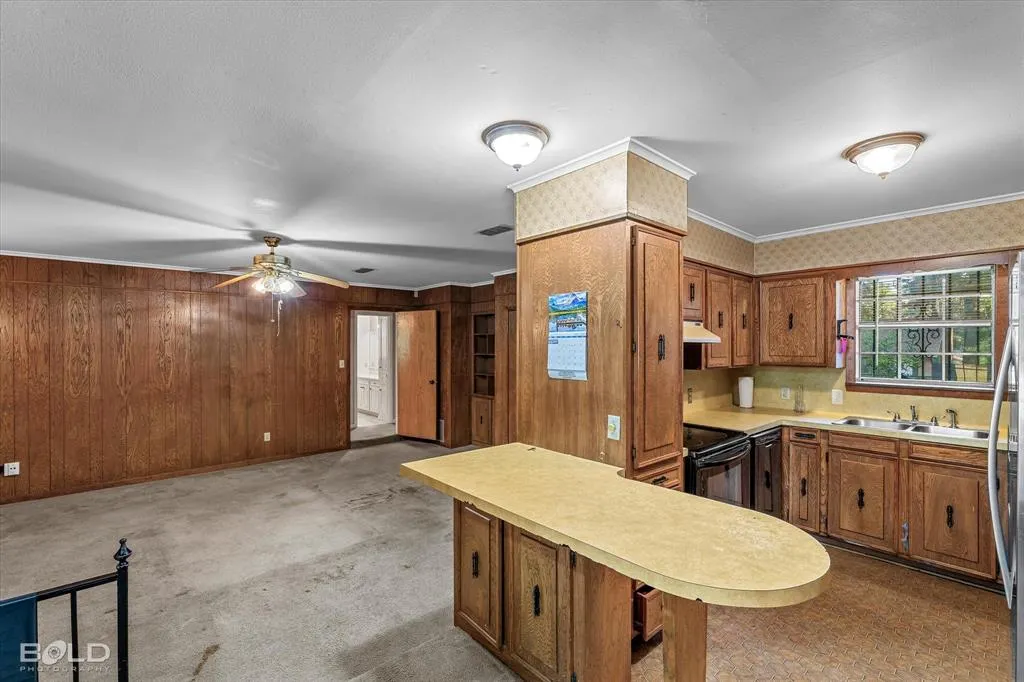 6218 Border Lane