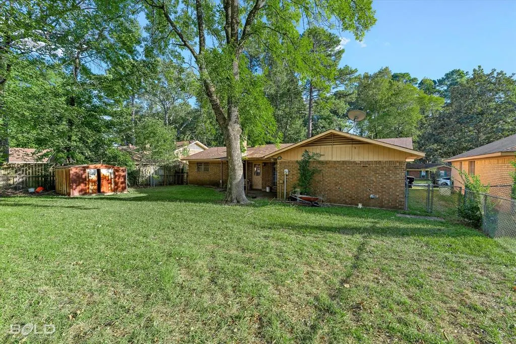6218 Border Lane