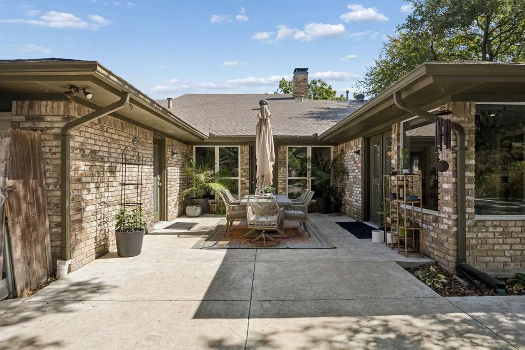 3321 Canoncita Lane