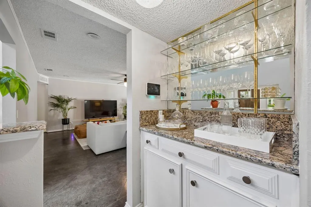 3321 Canoncita Lane