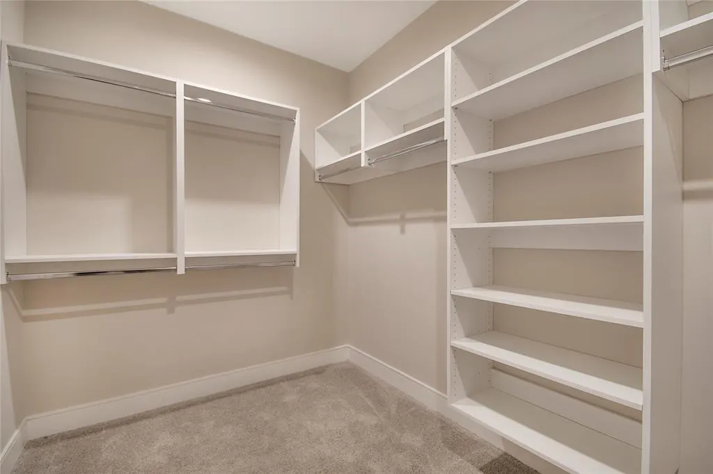 3001 Maple Avenue #2207