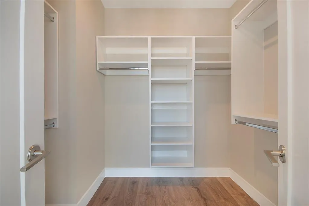 3001 Maple Avenue #2207