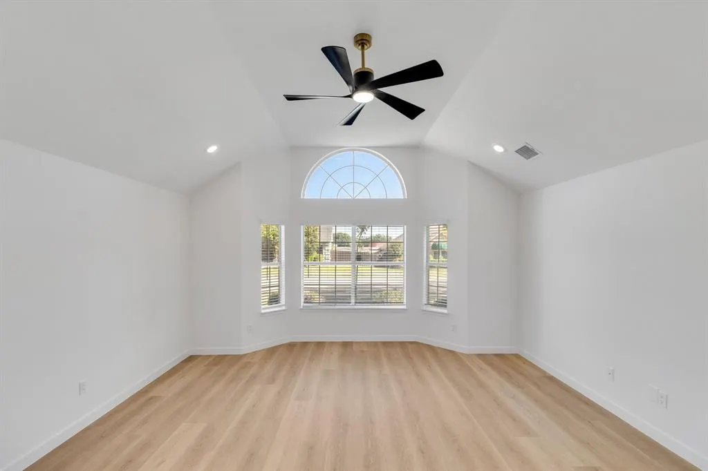 910 Blackstone Drive