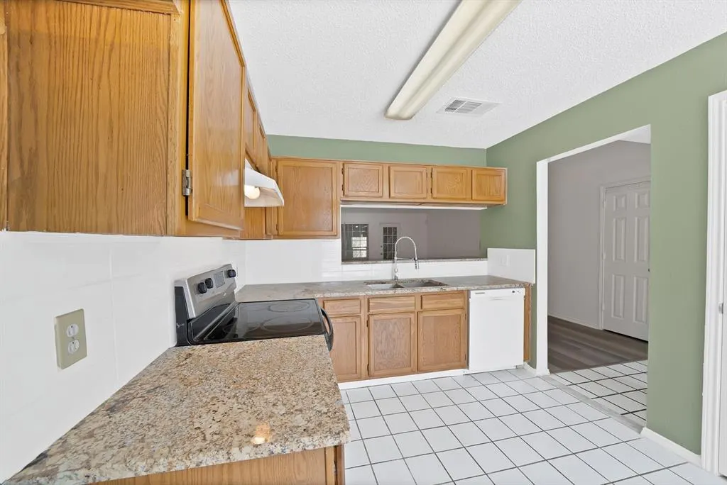 2616 Coldstream Drive