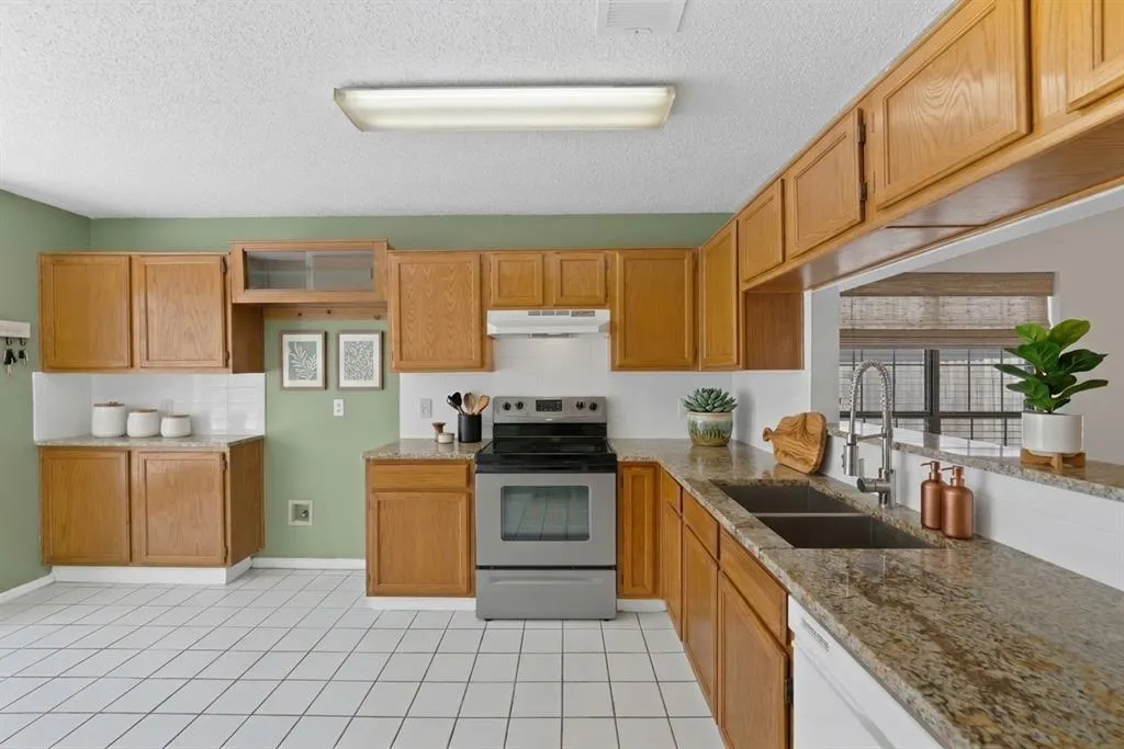 2616 Coldstream Drive