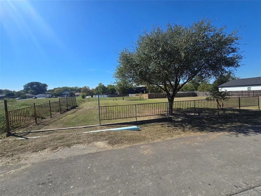 3729 Kolloch Drive