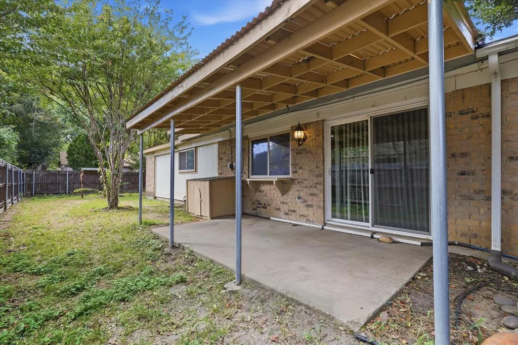 2906 Hazelwood Drive