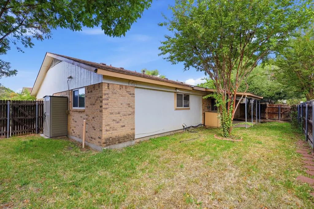 2906 Hazelwood Drive