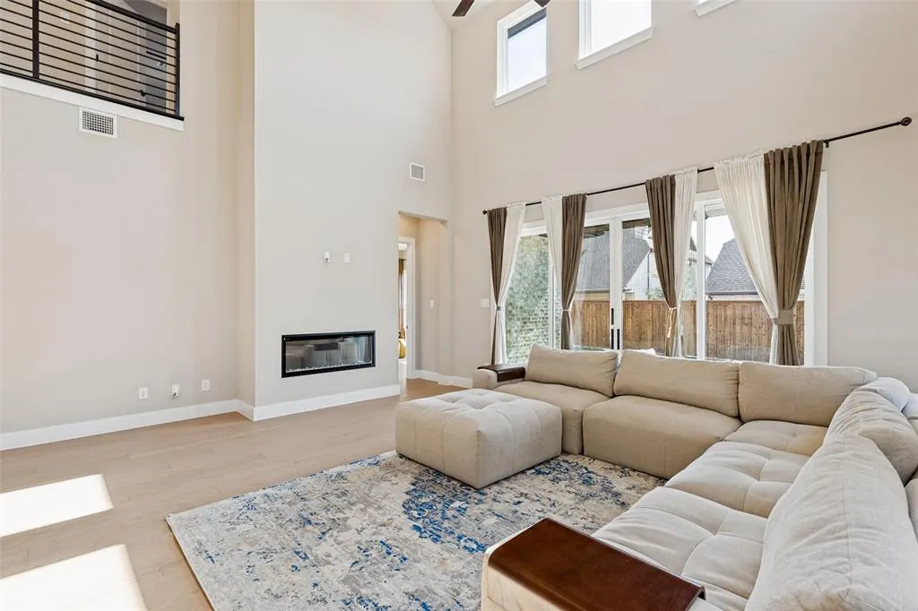 9282 Spindletree Drive