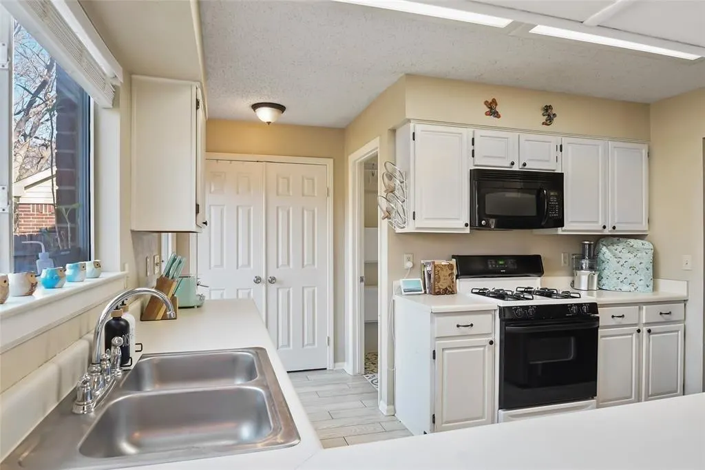 5329 Grand Mesa Drive