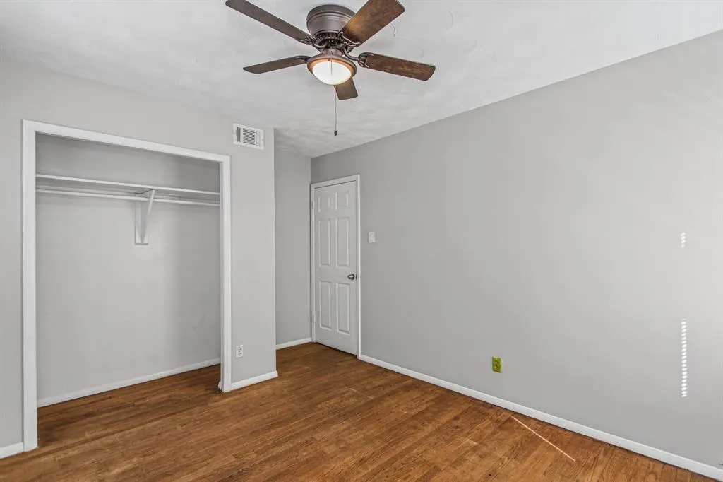 1220 Colfax Circle