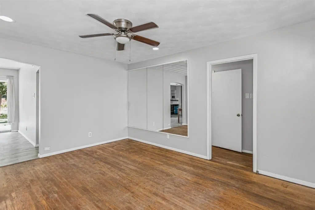 1220 Colfax Circle