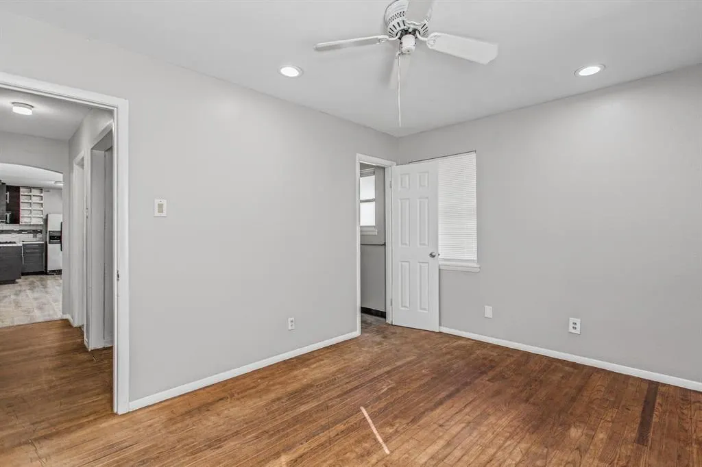 1220 Colfax Circle