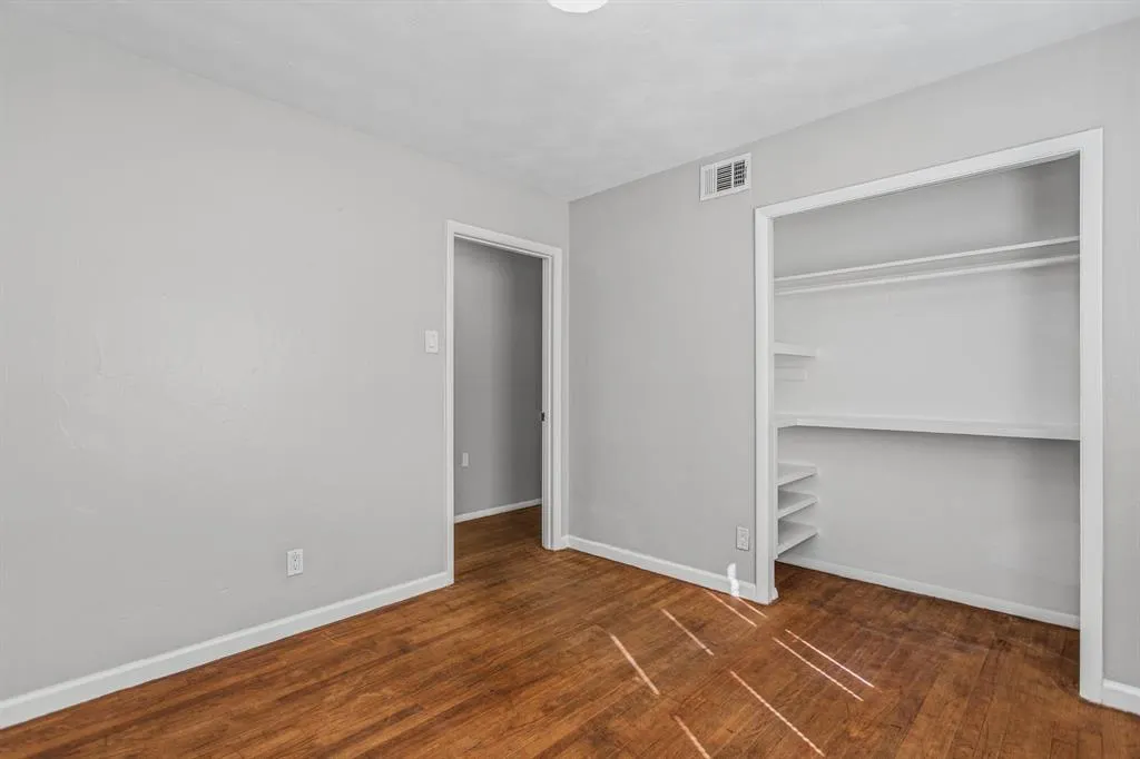 1220 Colfax Circle