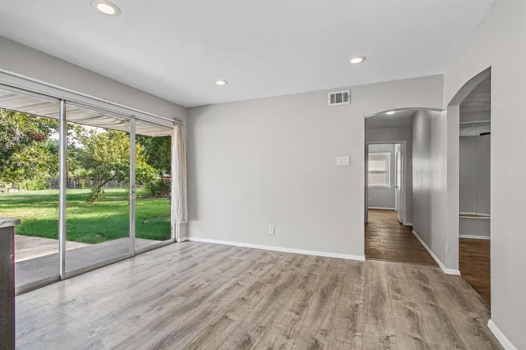 1220 Colfax Circle