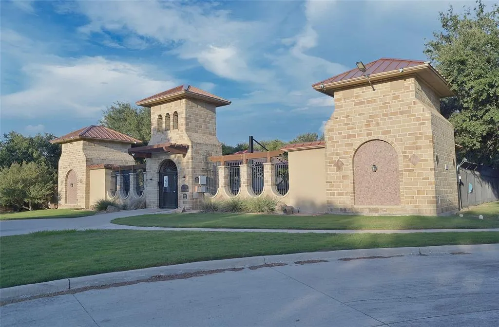 317 Chalkstone Drive