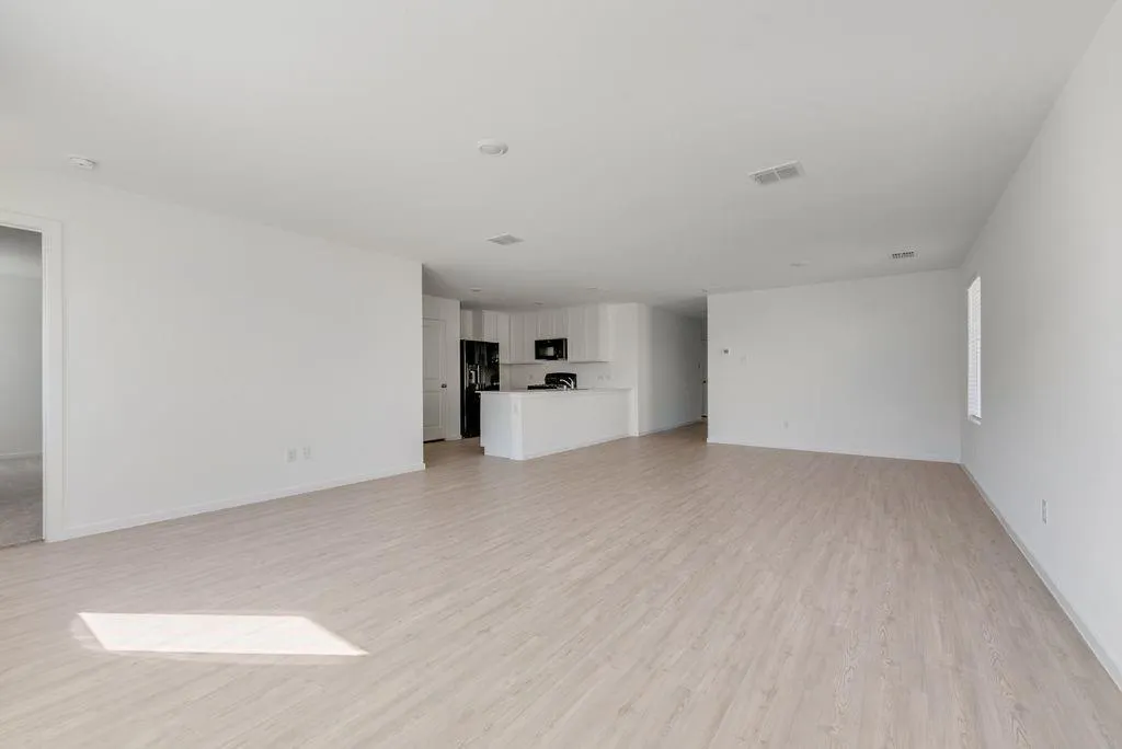 1125 Catclaw Road