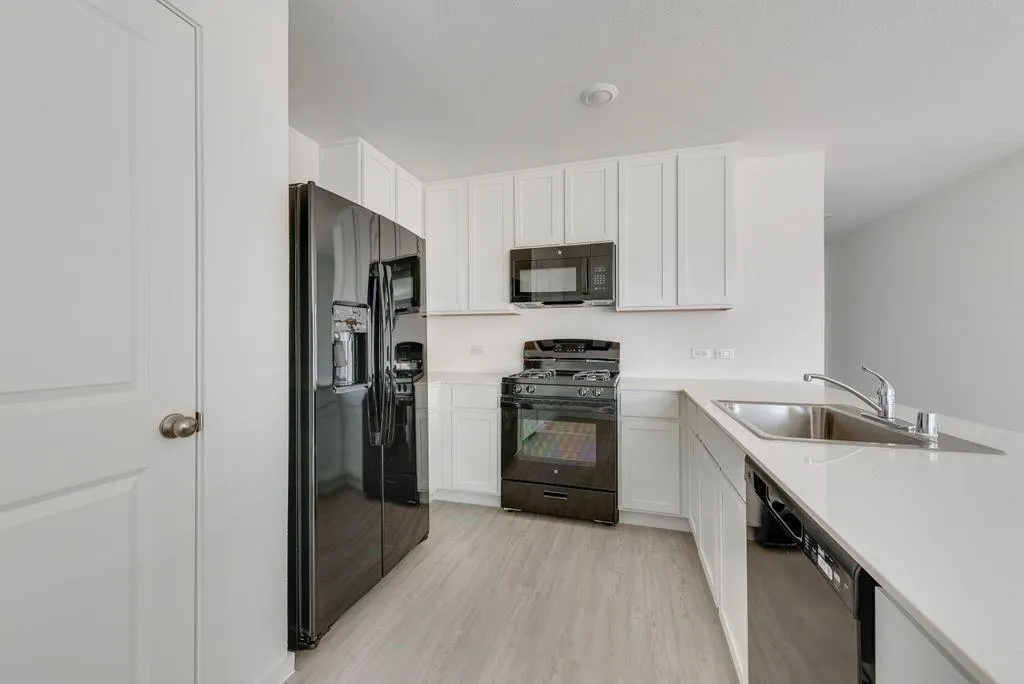 1125 Catclaw Road