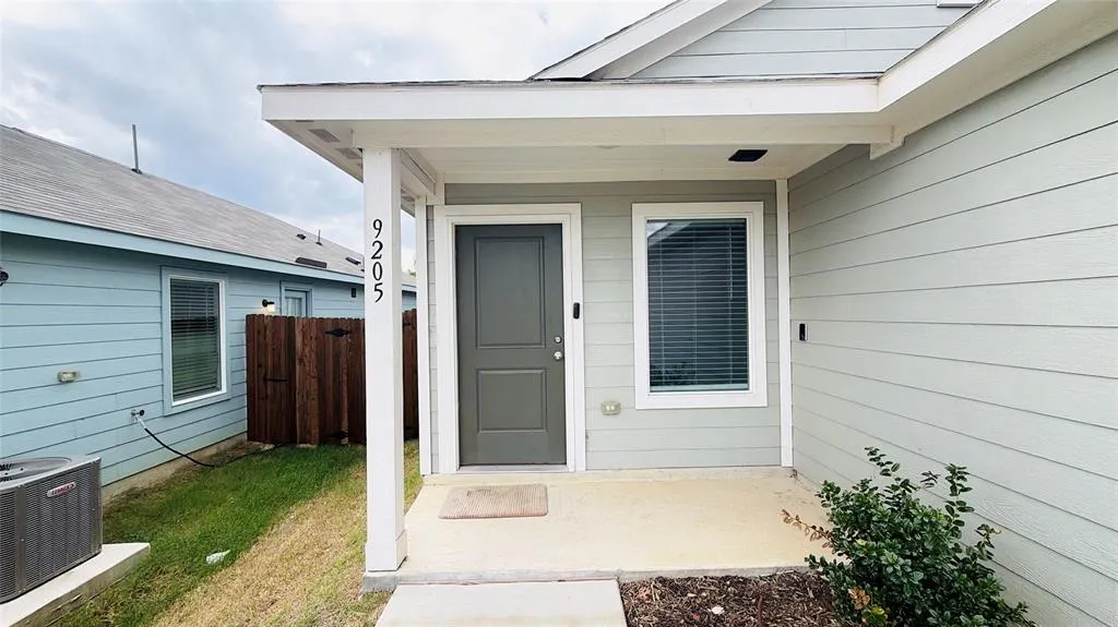 9205 Red Fox Trail