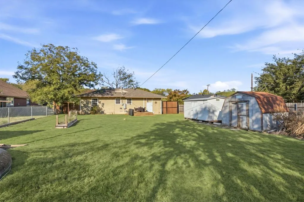 9360 N County Road