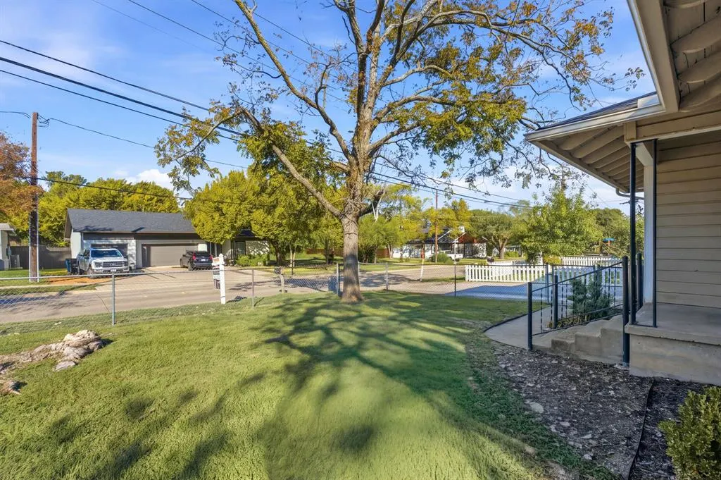 9360 N County Road