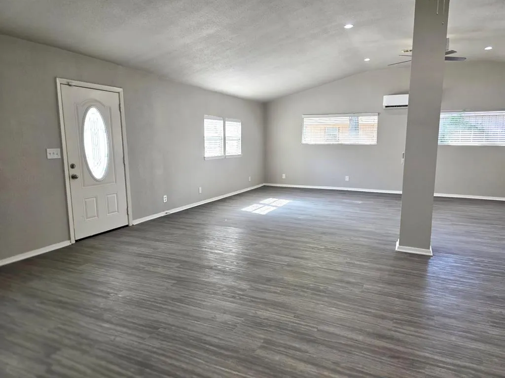 105 Alice Drive