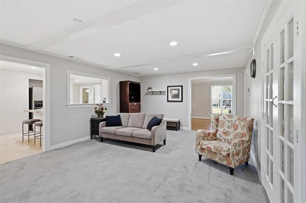 7806 Woodstone Lane