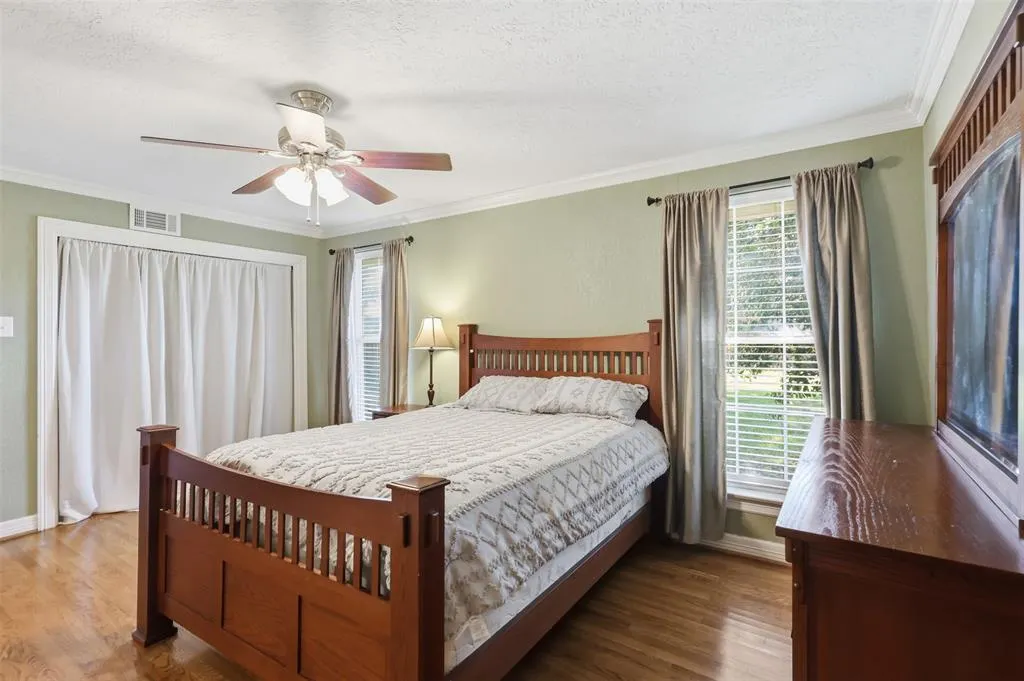 7806 Woodstone Lane