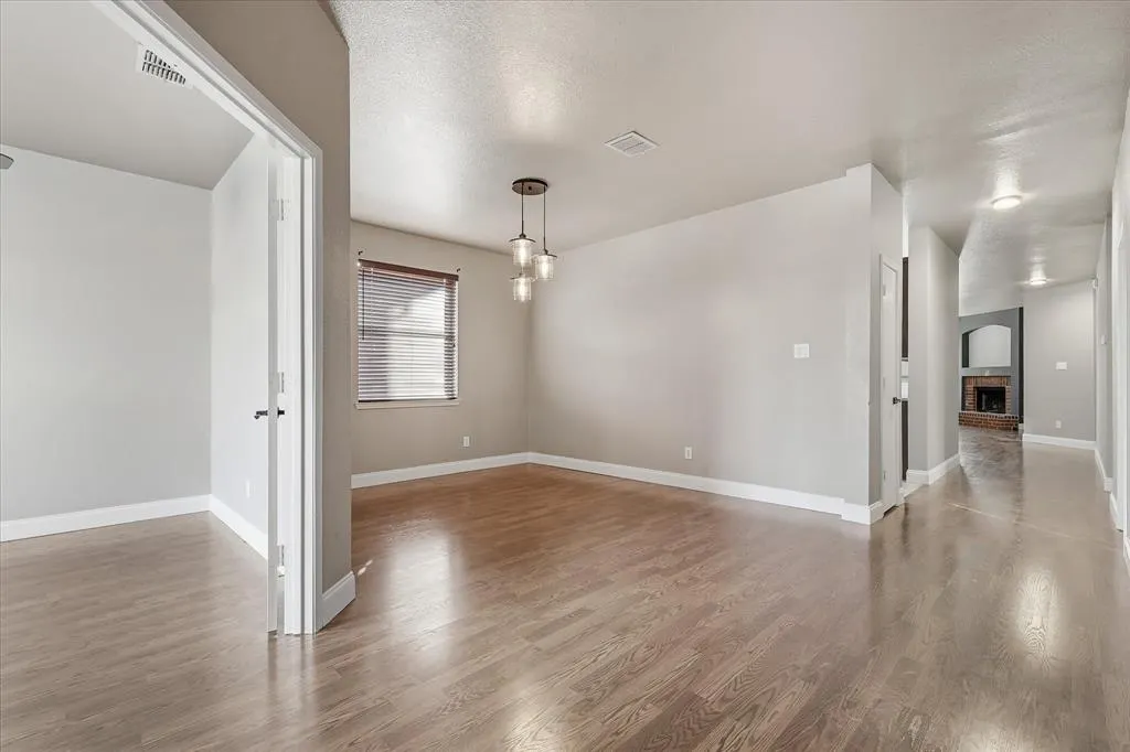 2220 Willow Drive