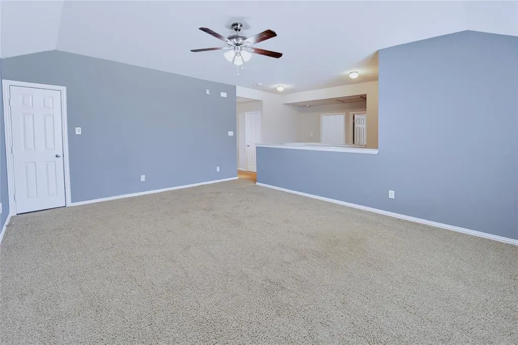 513 Highland Fairway Lane