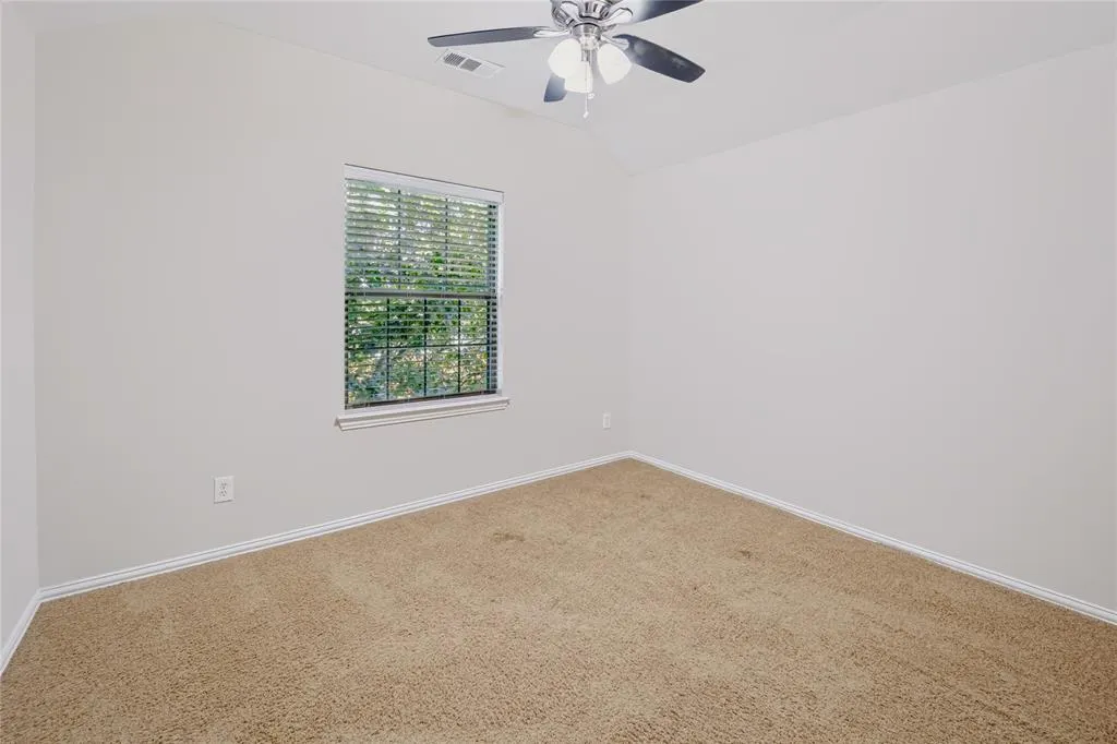 513 Highland Fairway Lane