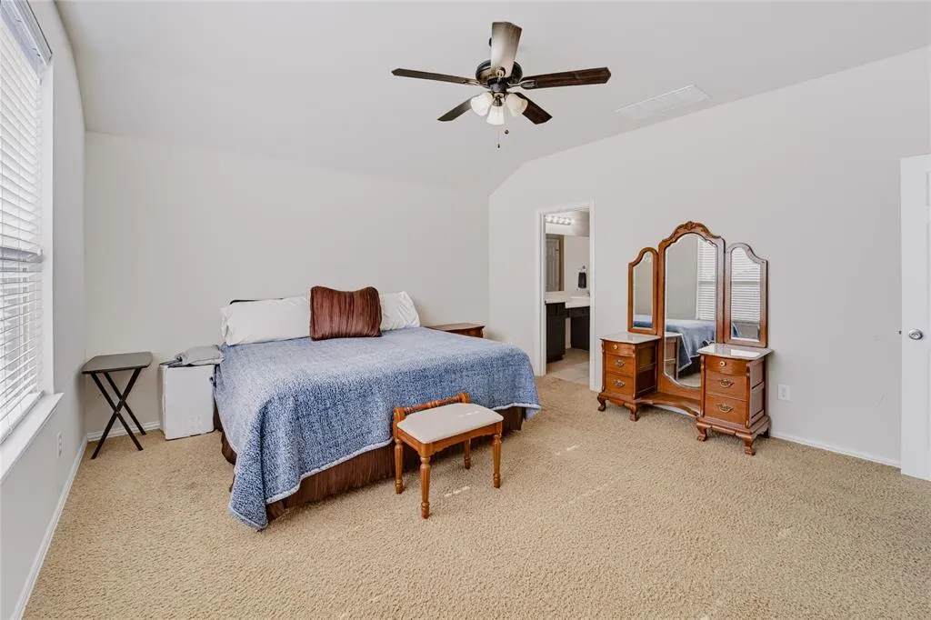 513 Highland Fairway Lane