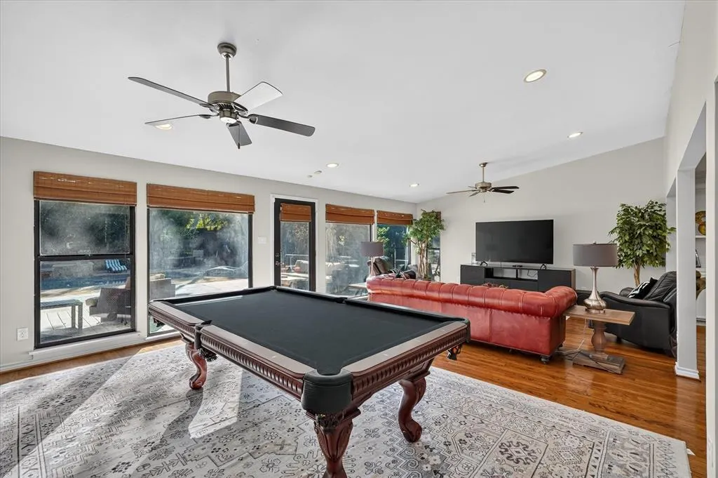 4322 Crowley Drive
