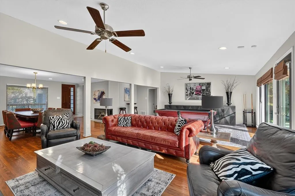 4322 Crowley Drive