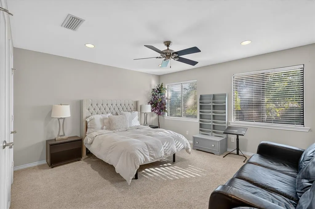 4322 Crowley Drive