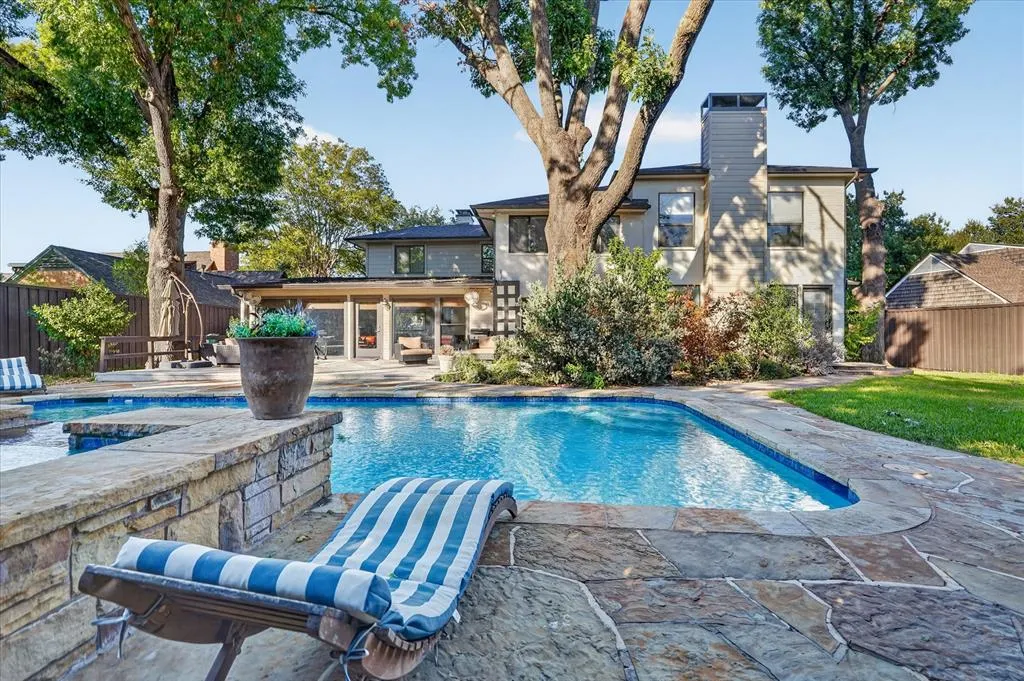 4322 Crowley Drive