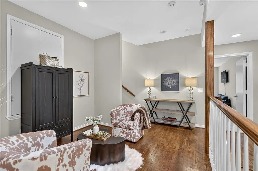 4322 Crowley Drive