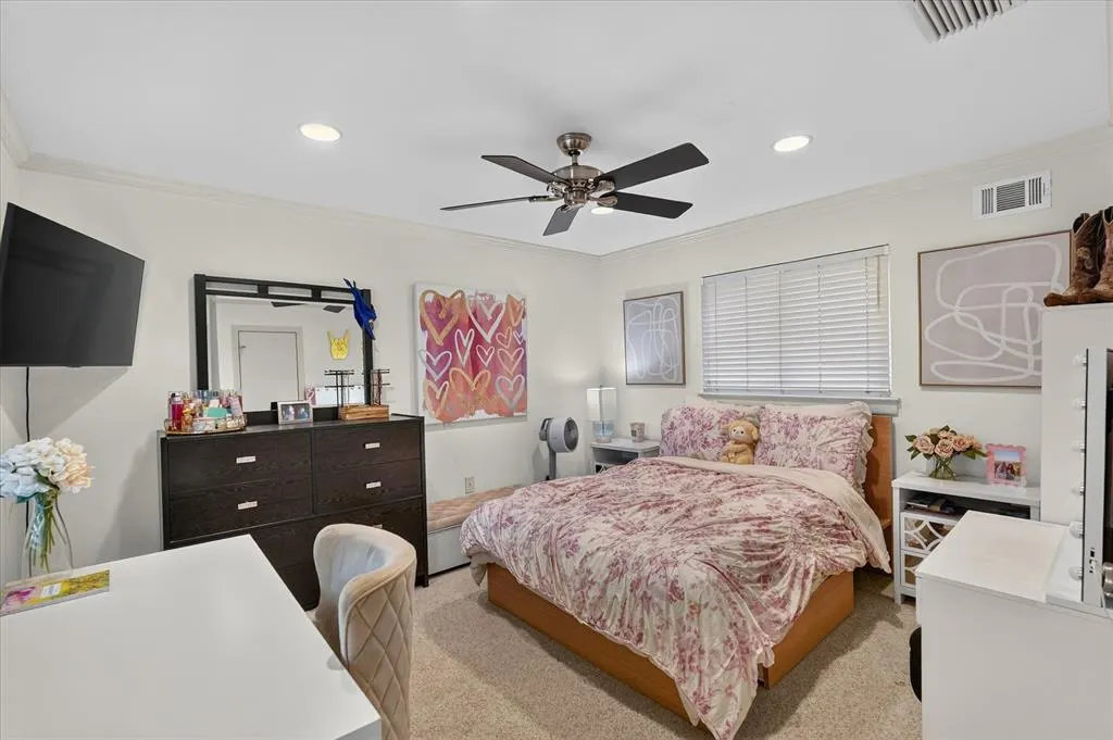 4322 Crowley Drive