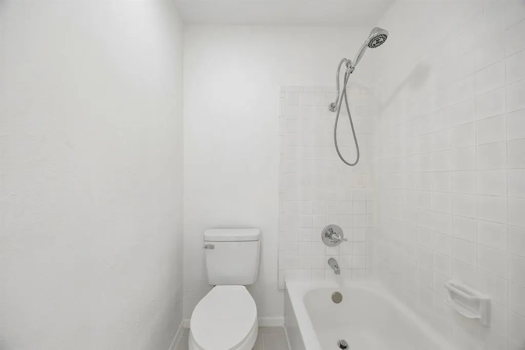 3919 Cole Avenue #101