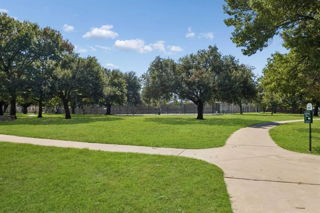 3919 Cole Avenue #101
