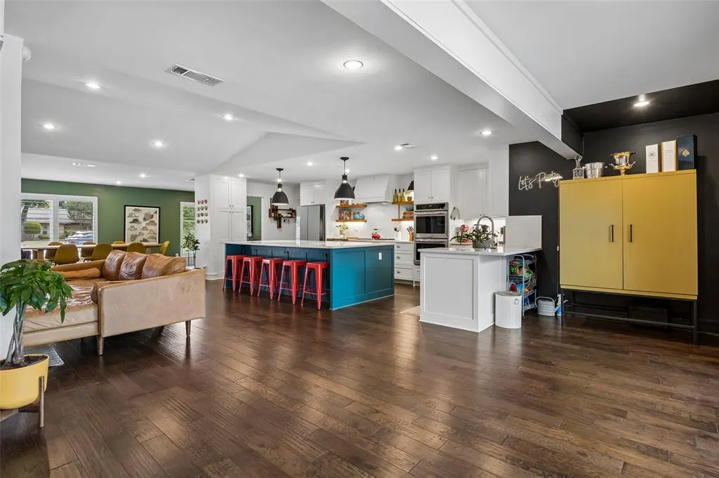 9 Willow Creek Place
