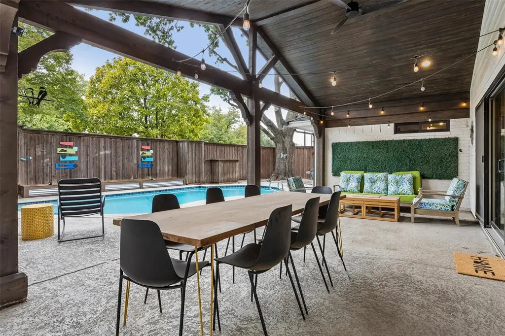 9 Willow Creek Place