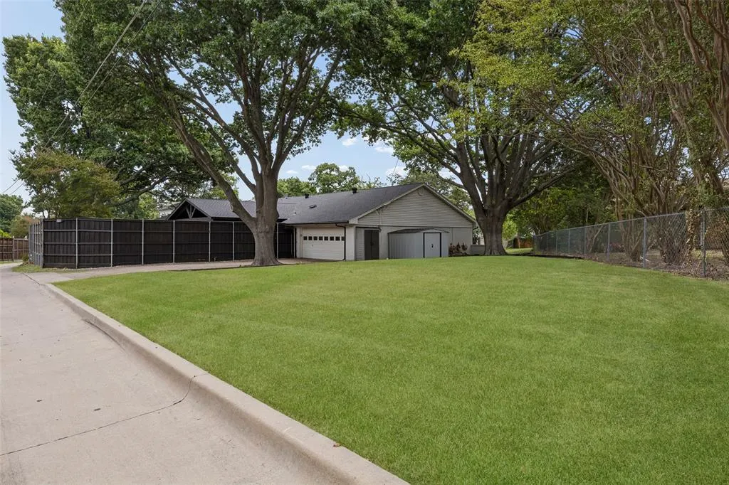9 Willow Creek Place